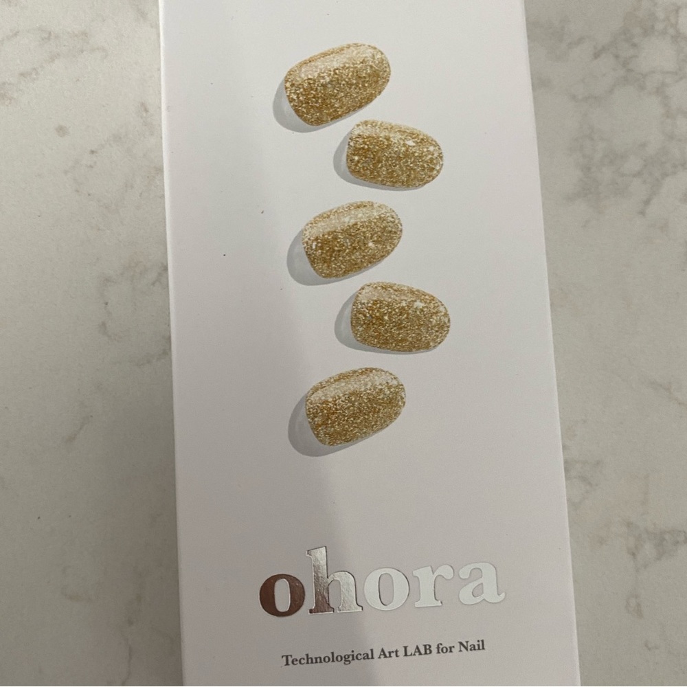 BNIB discontinued semi cured gel manicure ohora in n true gold.